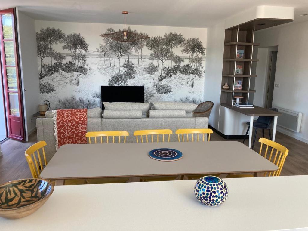 Superbe Appartement T3 Au Centre Plage .Parking Hendaye Exterior foto